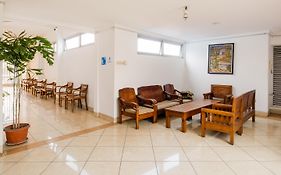 Hotel Poncowinatan - Tugu